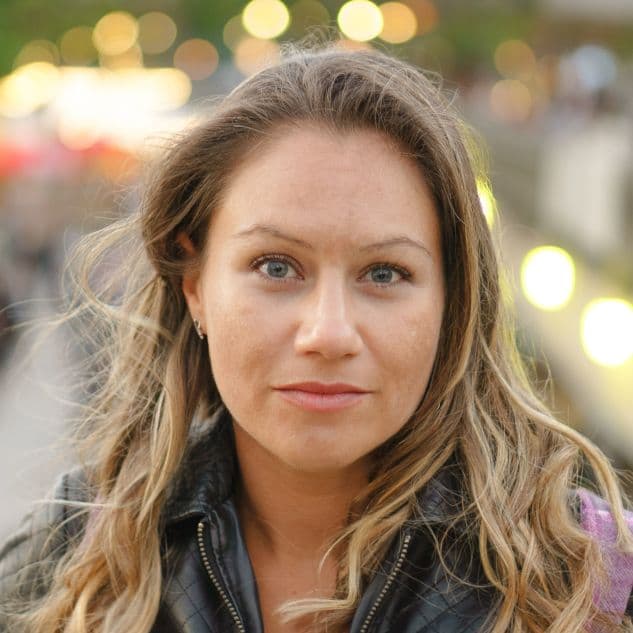 Amanda R., 41.
