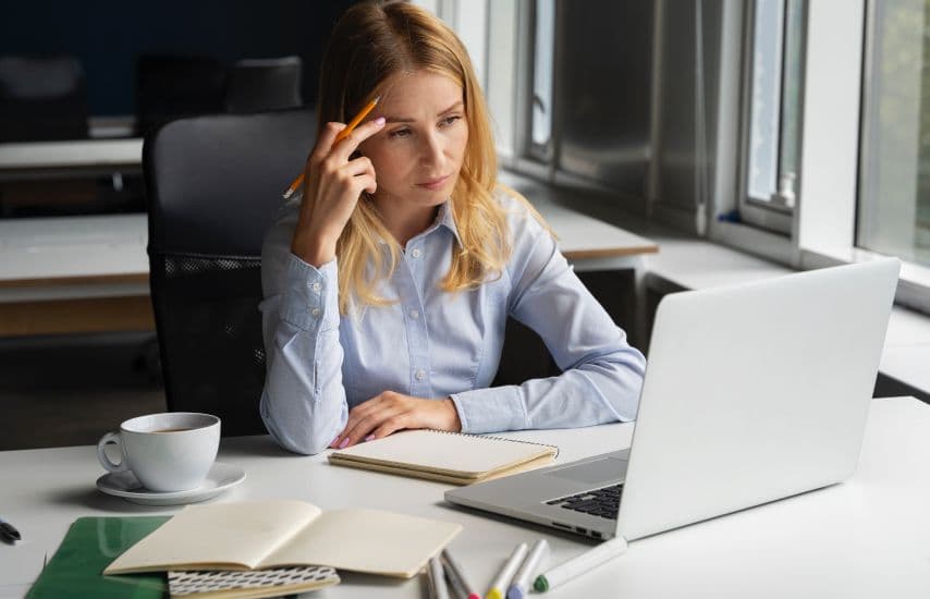 A neuroscientist reveals the real reason behing procrastination.